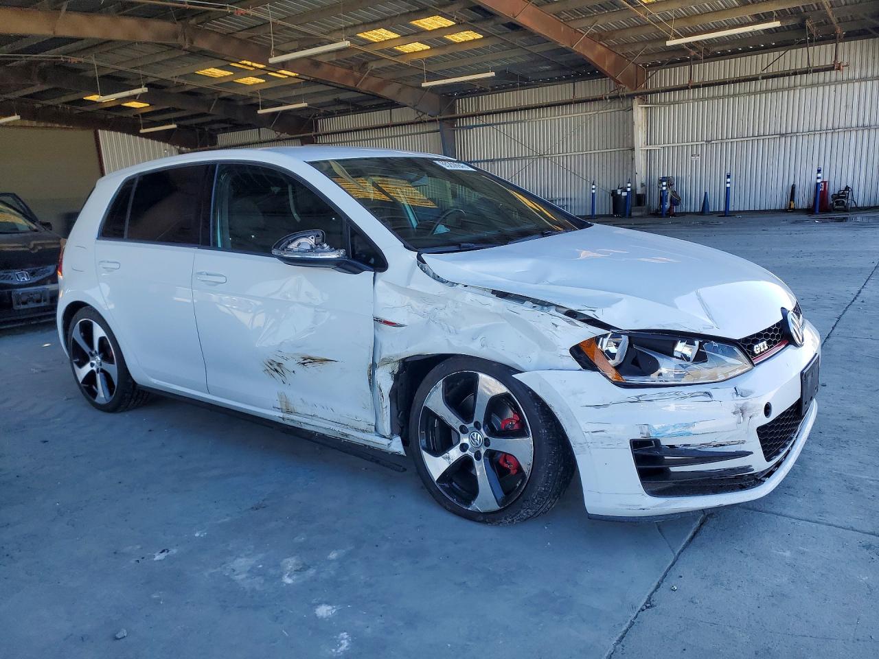 3VW5T7AU9GM033560 · 2016 VOLKSWAGEN GTI · 4/12