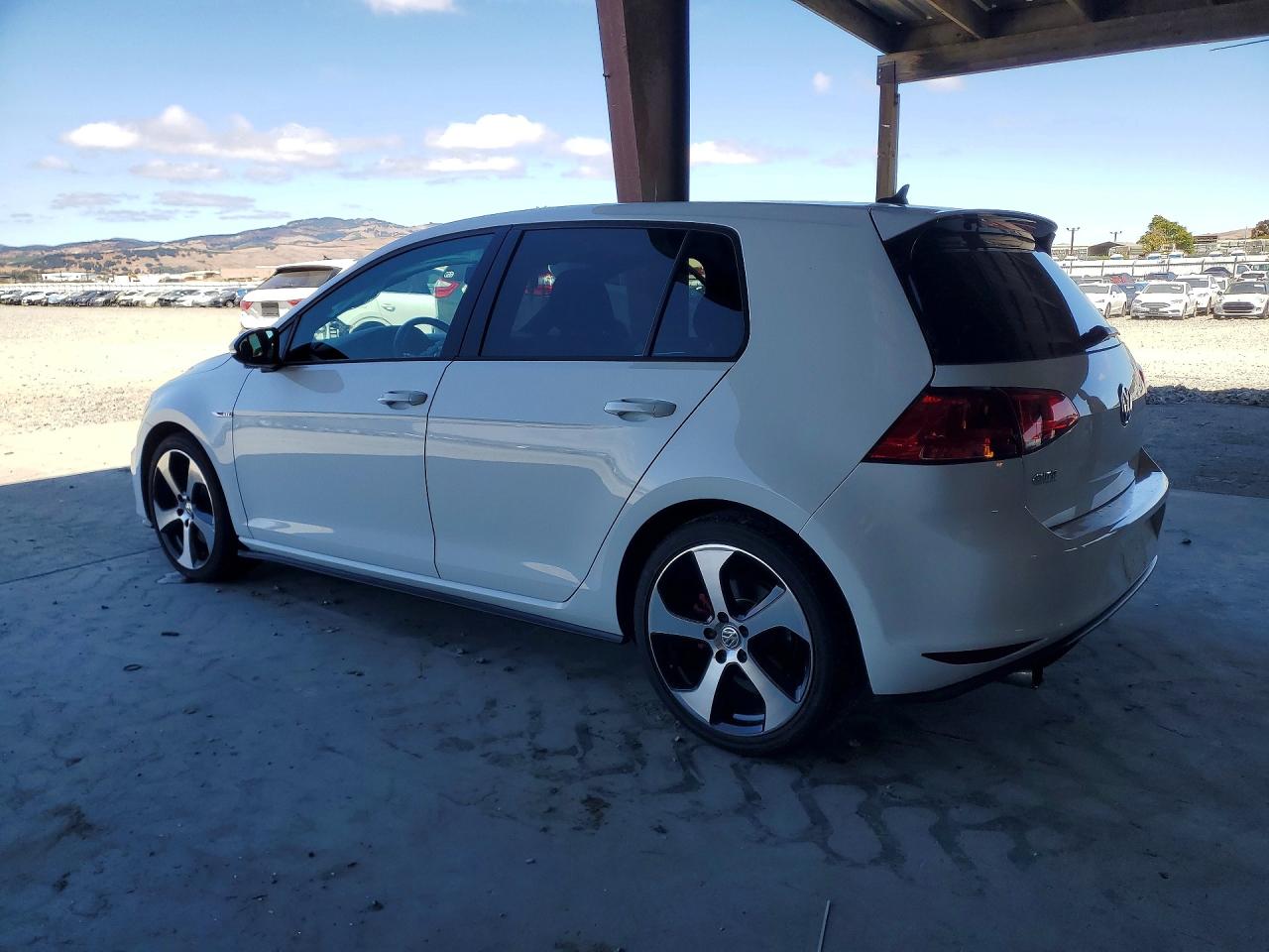 3VW5T7AU9GM033560 · 2016 VOLKSWAGEN GTI · 2/12