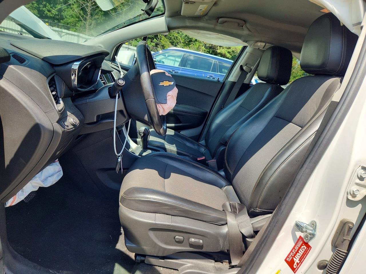 KL7CJPSB6KB834277 · 2019 CHEVROLET TRAX · 7/14