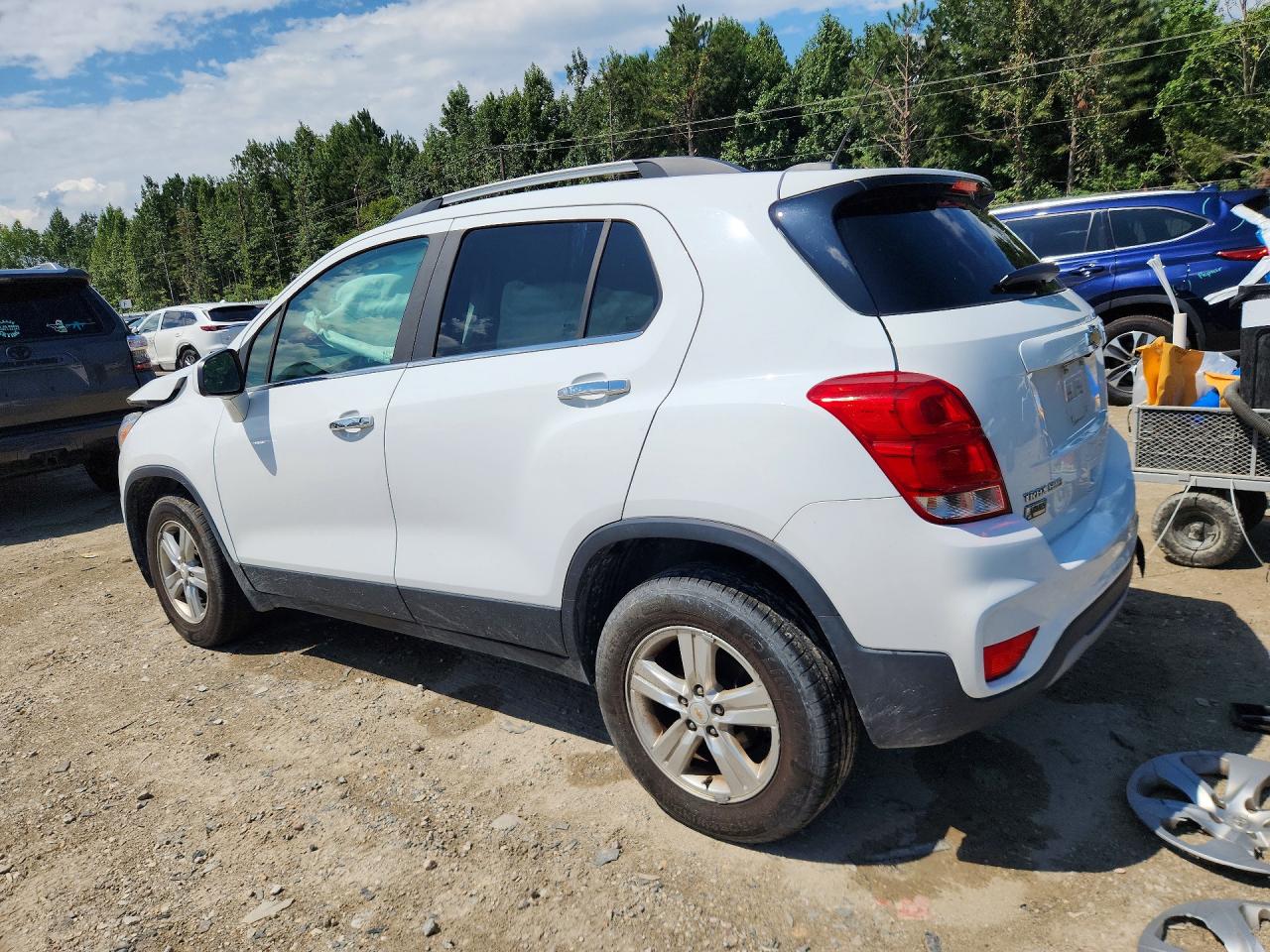 KL7CJPSB6KB834277 · 2019 CHEVROLET TRAX · 2/14