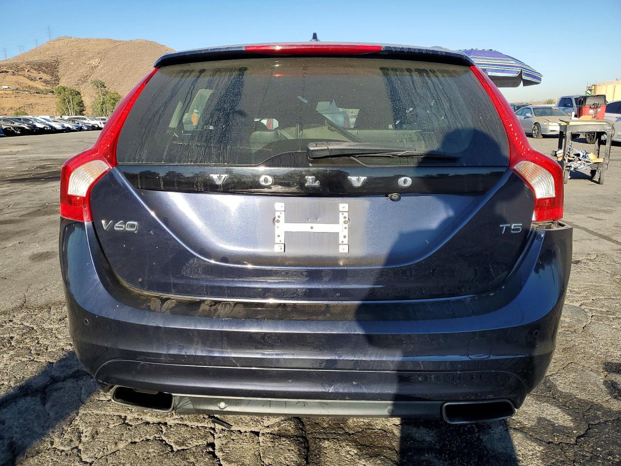 YV140MEK3H1333649 · 2017 VOLVO V60 · 6/12
