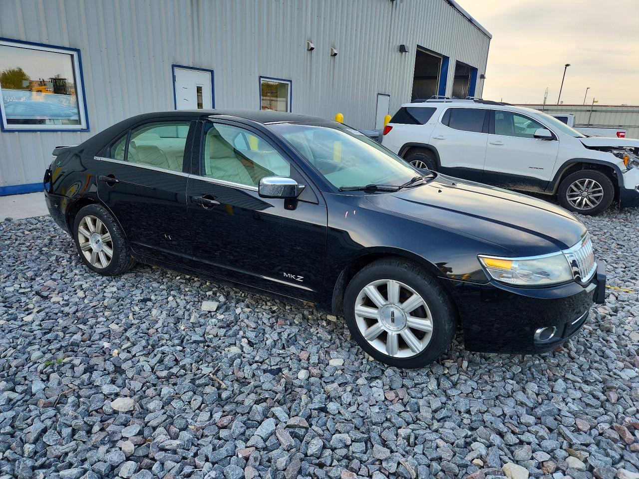 3LNHM26T07R618929 · 2007 LINCOLN MKZ · 4/12