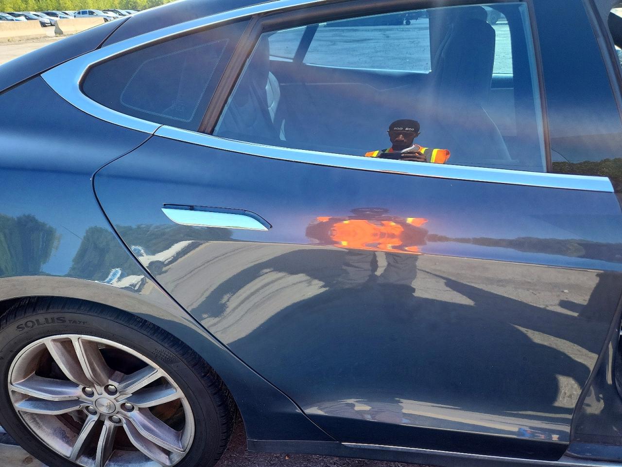 5YJSA1E14FF110508 · 2015 TESLA MODEL S · 10/12