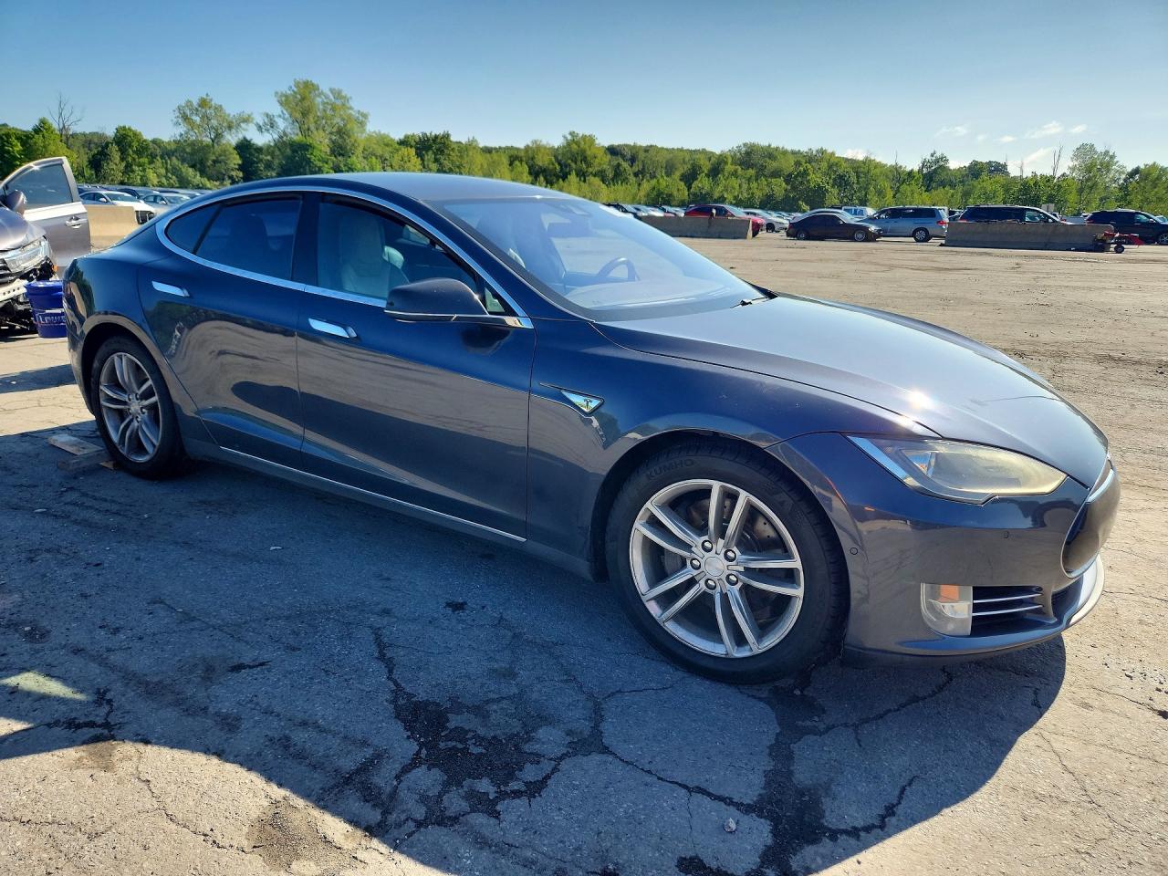 5YJSA1E14FF110508 · 2015 TESLA MODEL S · 4/12