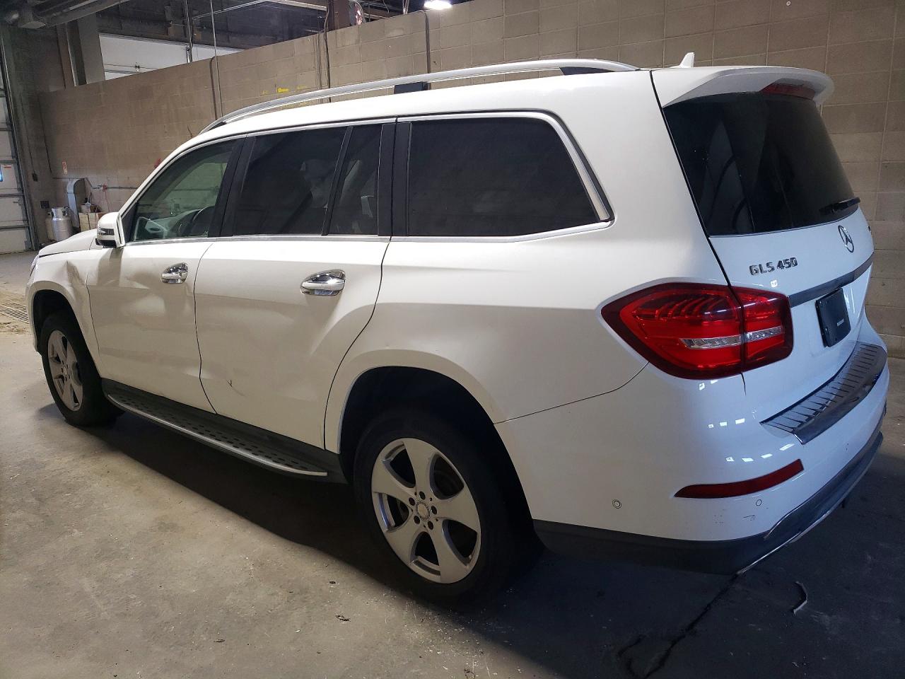 4JGDF6EE6HA752178 · 2017 MERCEDES-BENZ GLS · 2/13