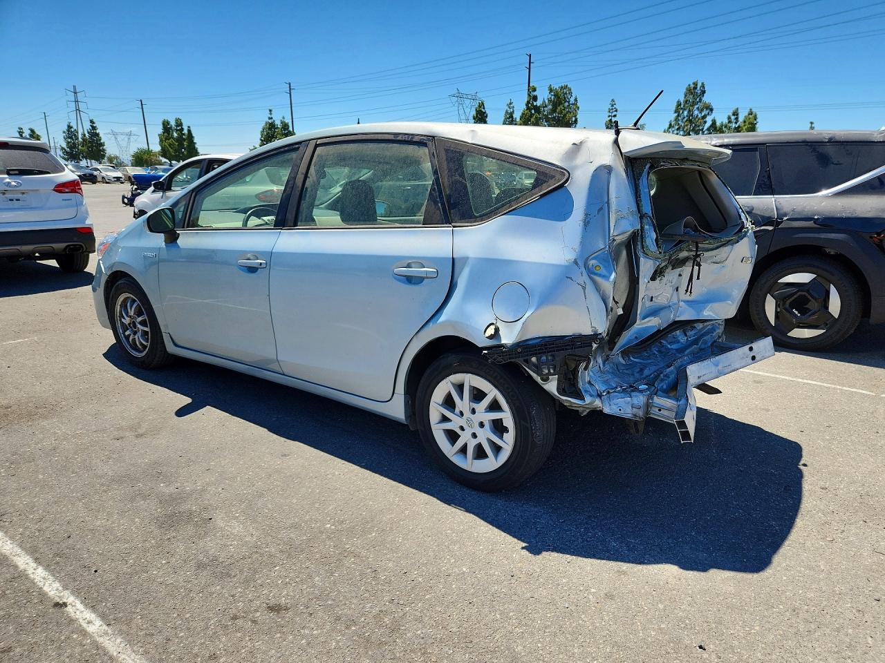 JTDZN3EU5C3115606 · 2012 TOYOTA PRIUS V · 2/12