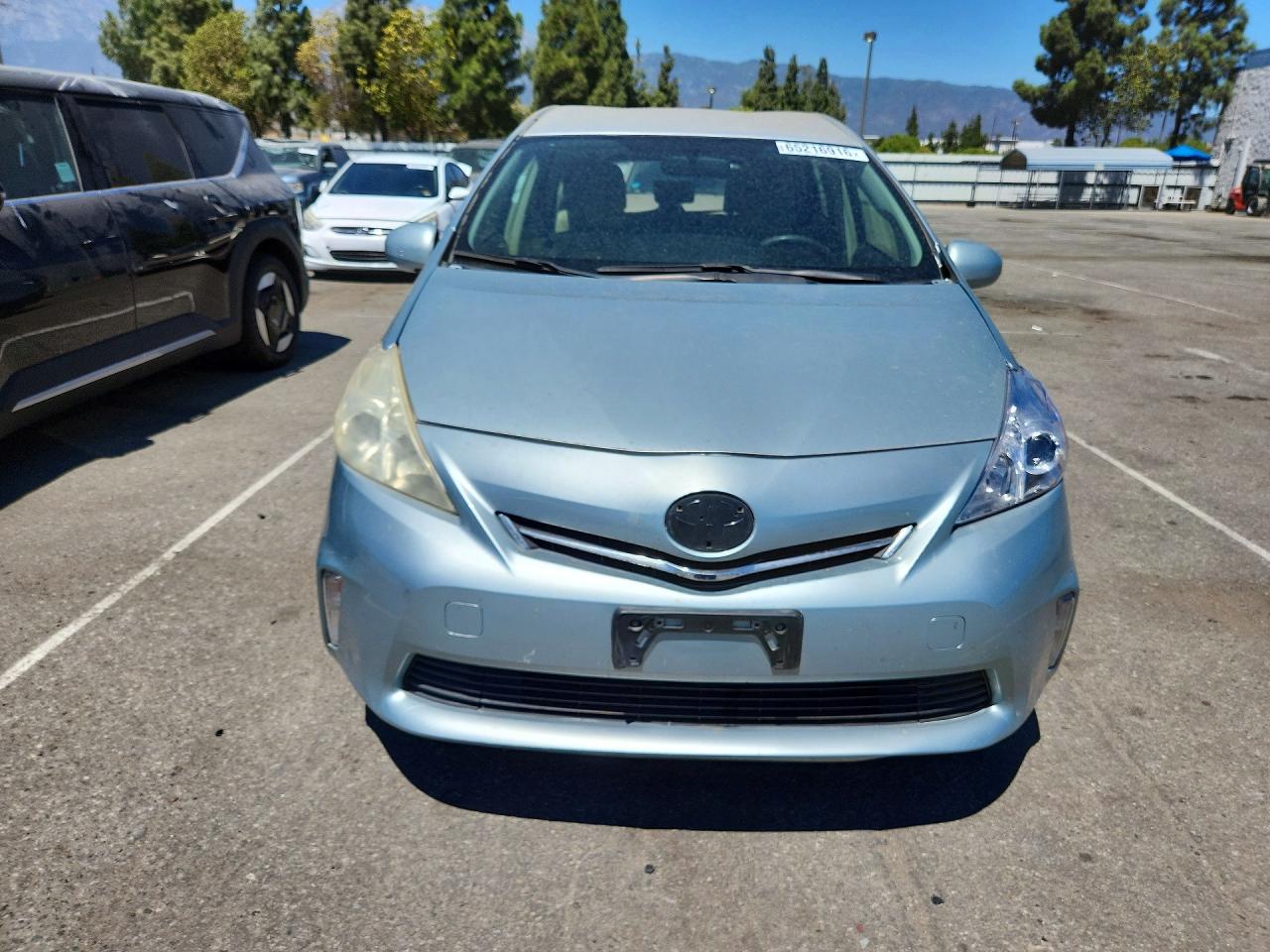 JTDZN3EU5C3115606 · 2012 TOYOTA PRIUS V · 5/12