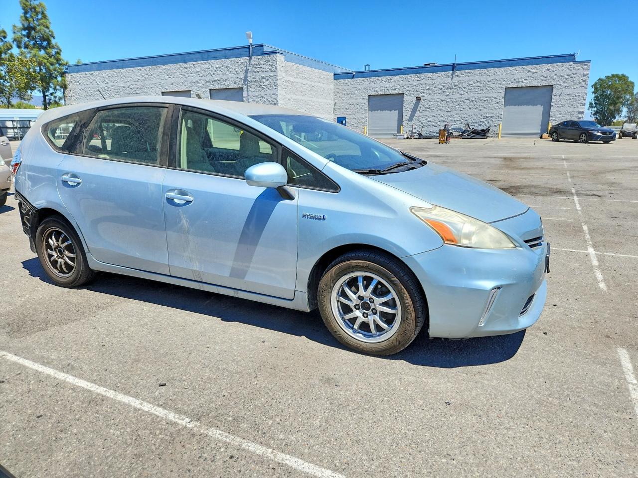 JTDZN3EU5C3115606 · 2012 TOYOTA PRIUS V · 4/12