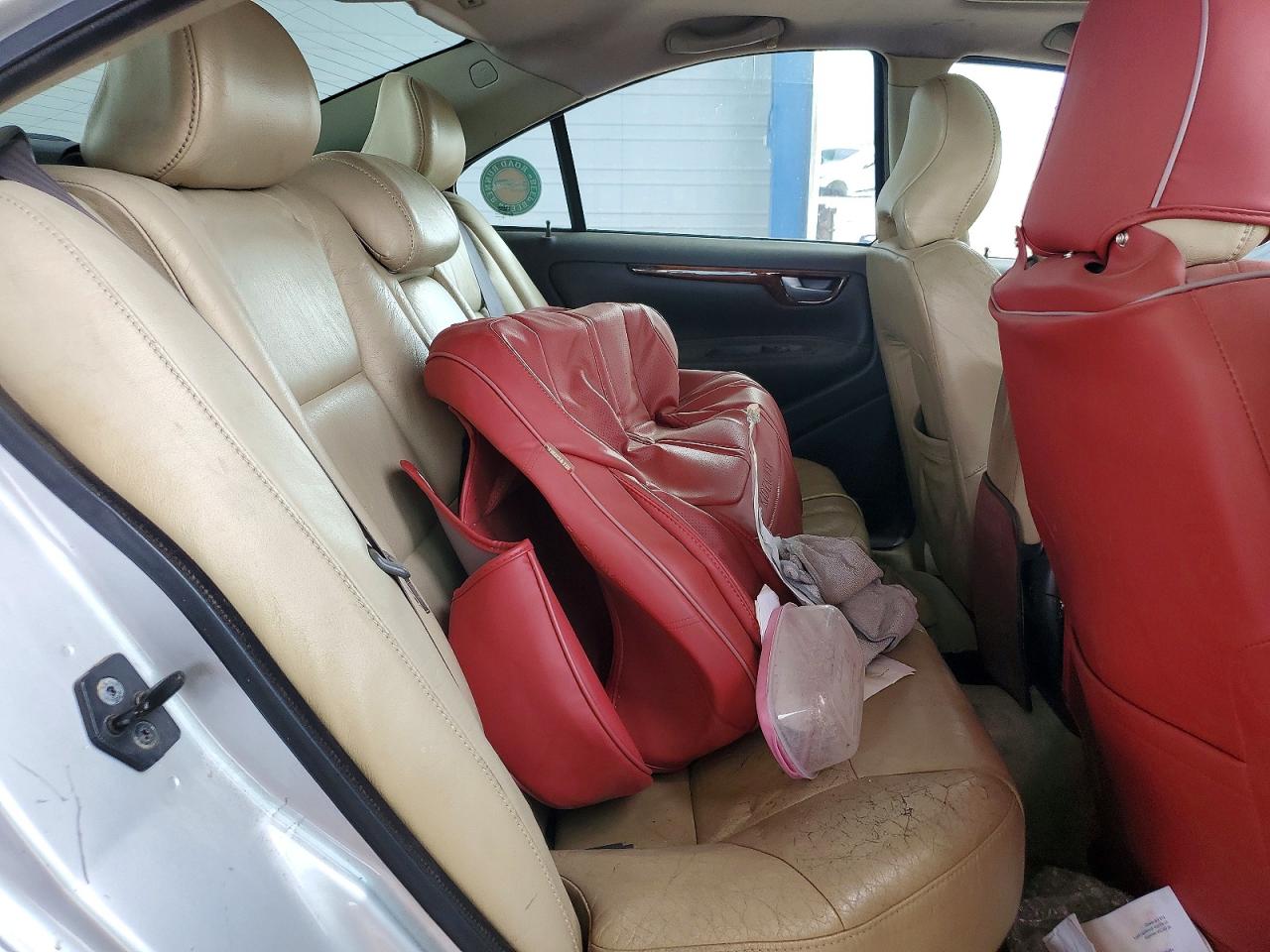 YV1RH52Y742350357 · 2004 VOLVO S60 · 10/12