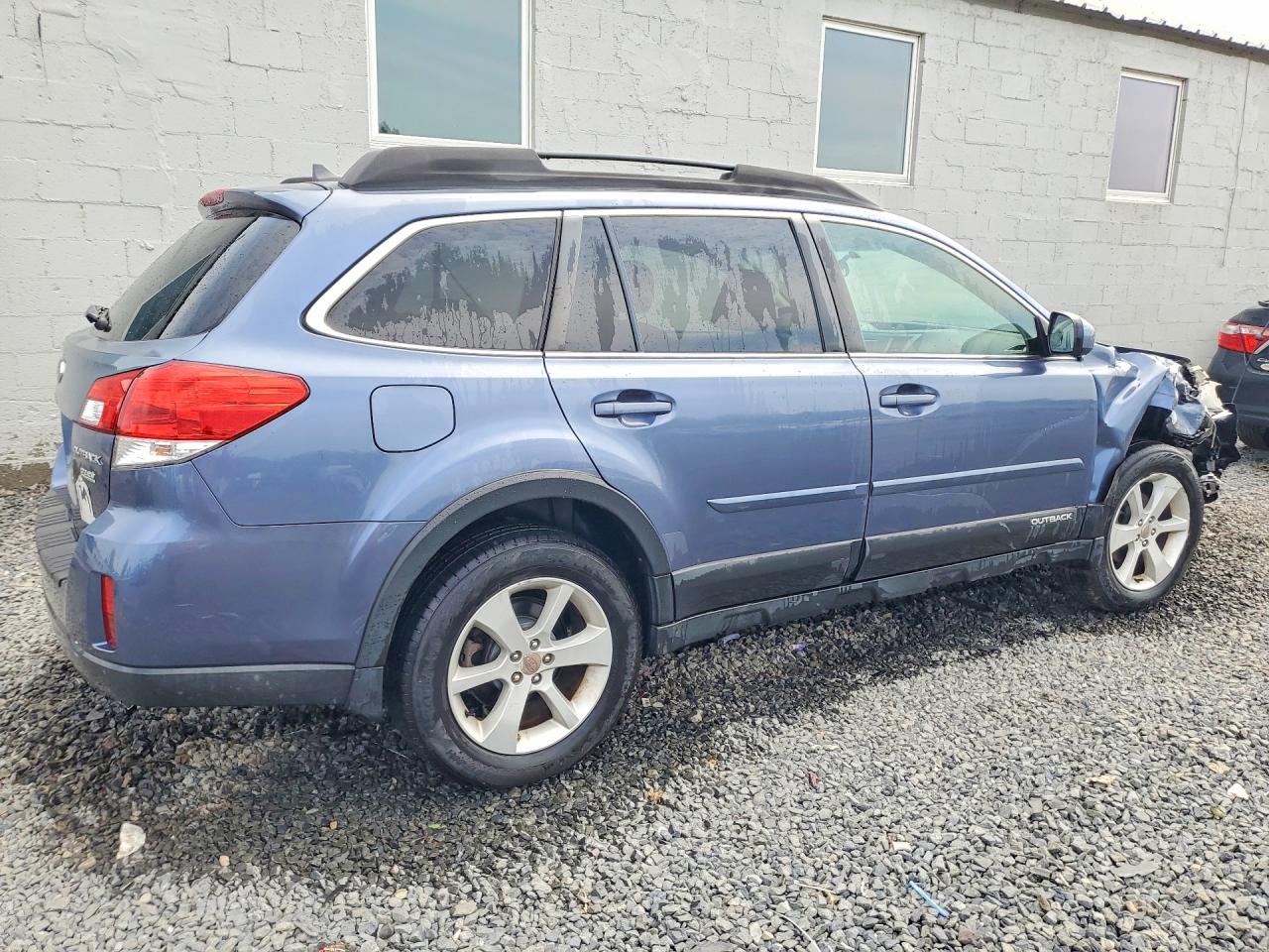 4S4BRBCC2E3302908 · 2014 SUBARU OUTBACK · 3/13