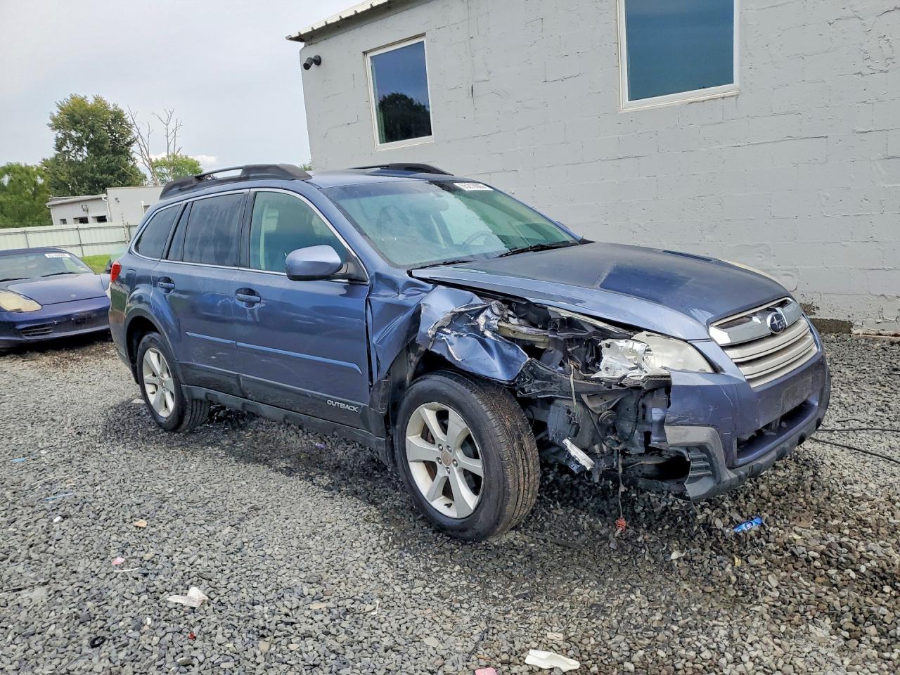 4S4BRBCC2E3302908 · 2014 SUBARU OUTBACK · 4/13