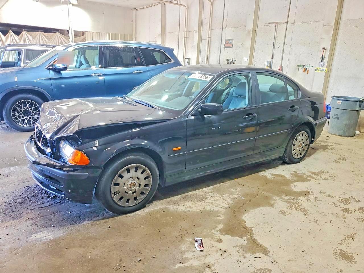 1999 BMW 323