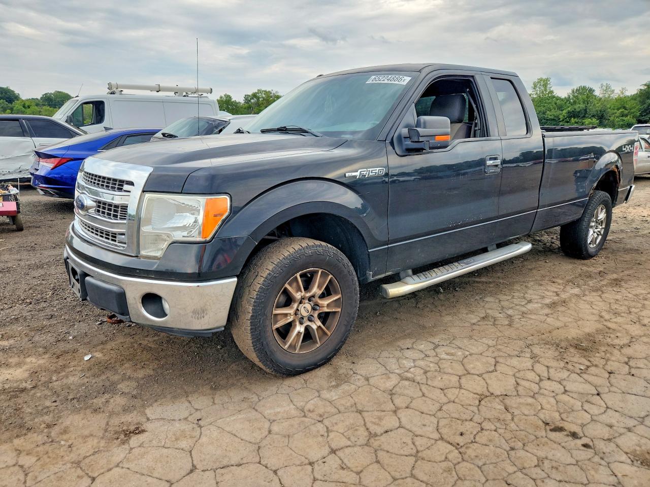 1FTFX1EF8DKF41011 · 2013 FORD F150