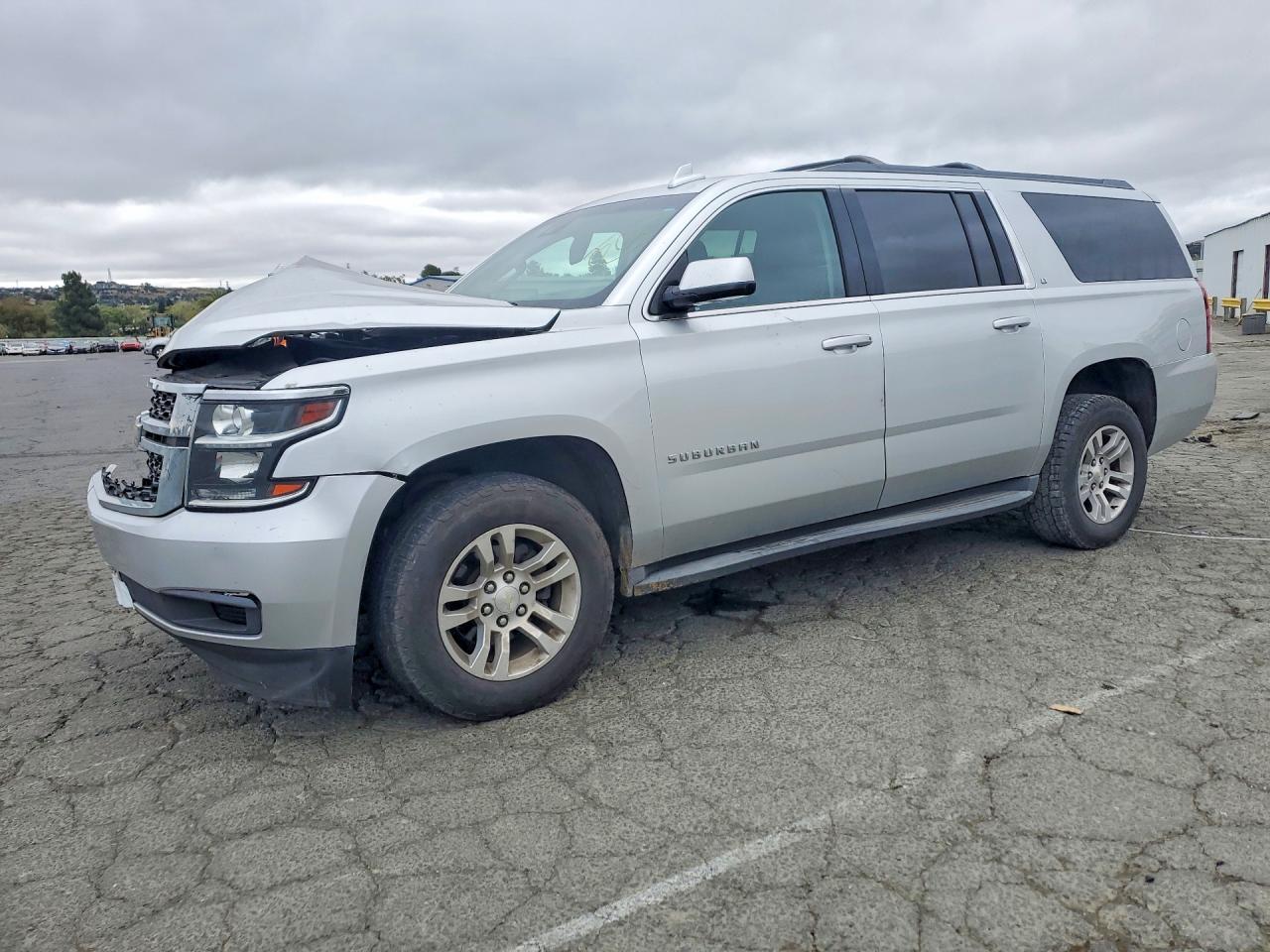 1GNSKHKC8HR152891 · 2017 CHEVROLET SUBURBAN