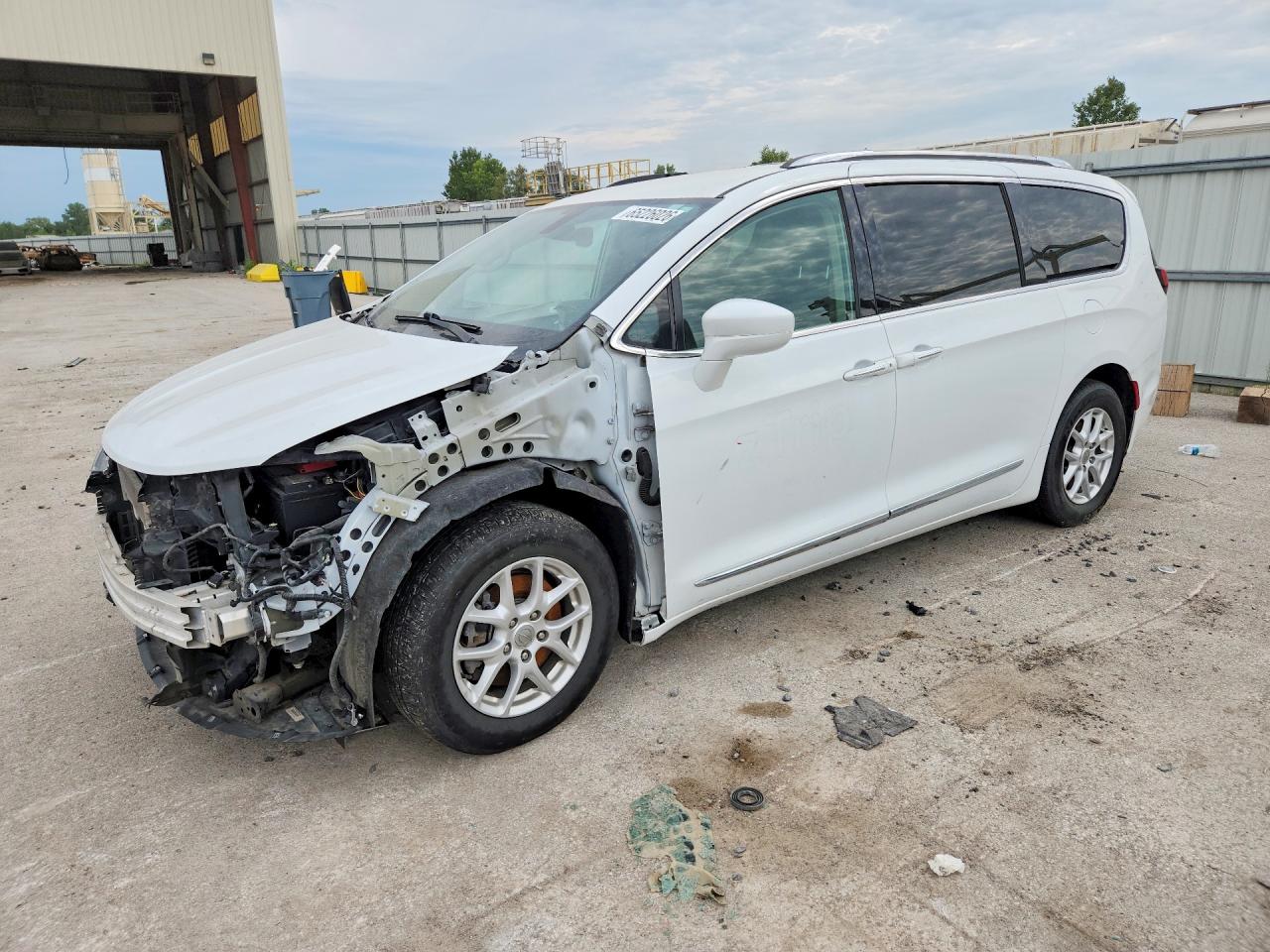 2C4RC1BG5LR128016 · 2020 CHRYSLER PACIFICA