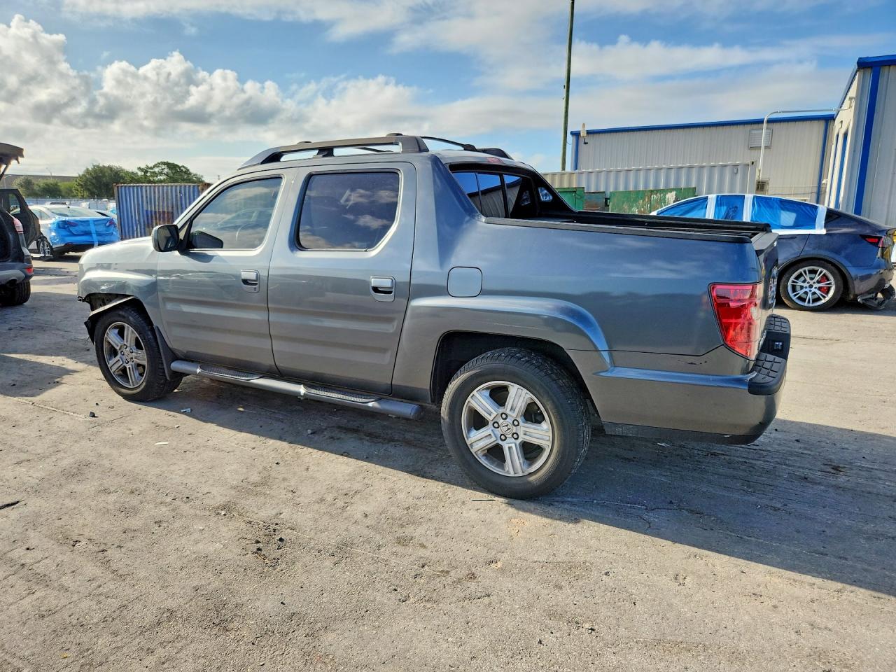 2HJYK16589H502653 · 2009 HONDA RIDGELINE · 2/13