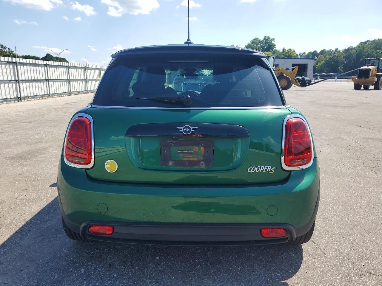 WMW13DJ07N2R36210 · 2022 MINI COOPER · 6/12