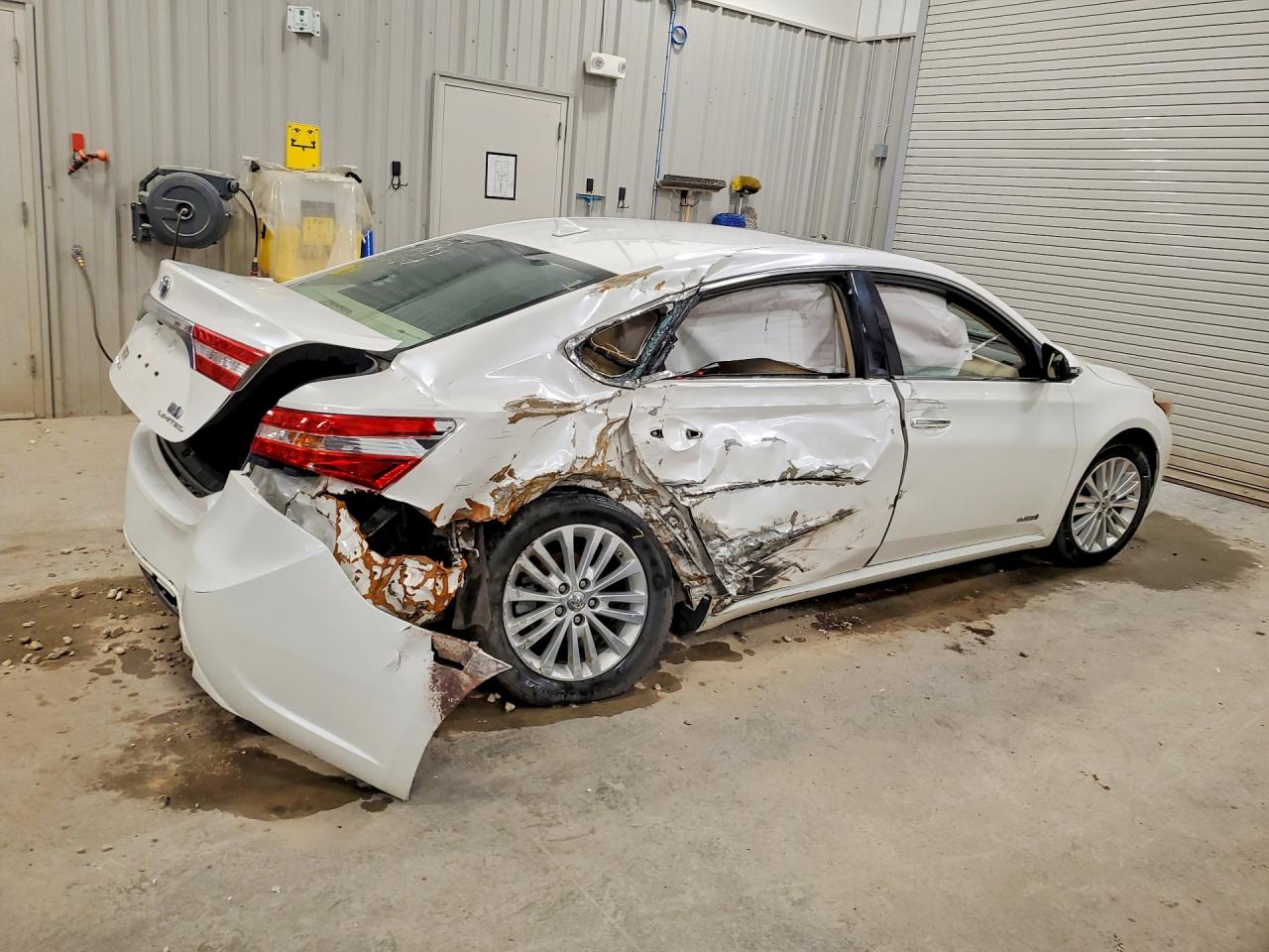4T1BD1EB5EU019538 · 2014 TOYOTA AVALON HYBRID · 3/12