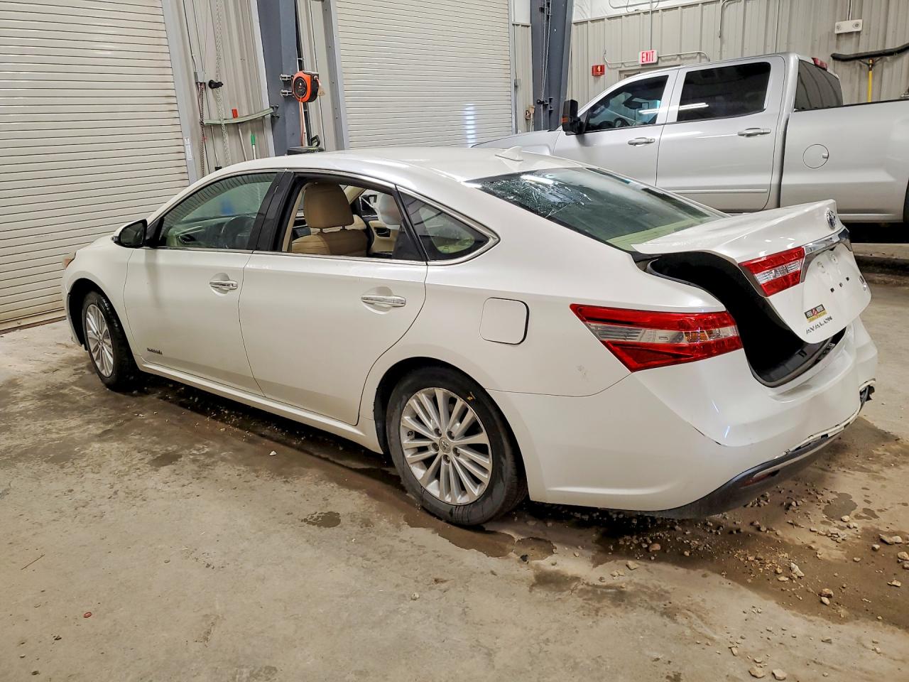 4T1BD1EB5EU019538 · 2014 TOYOTA AVALON HYBRID · 2/12