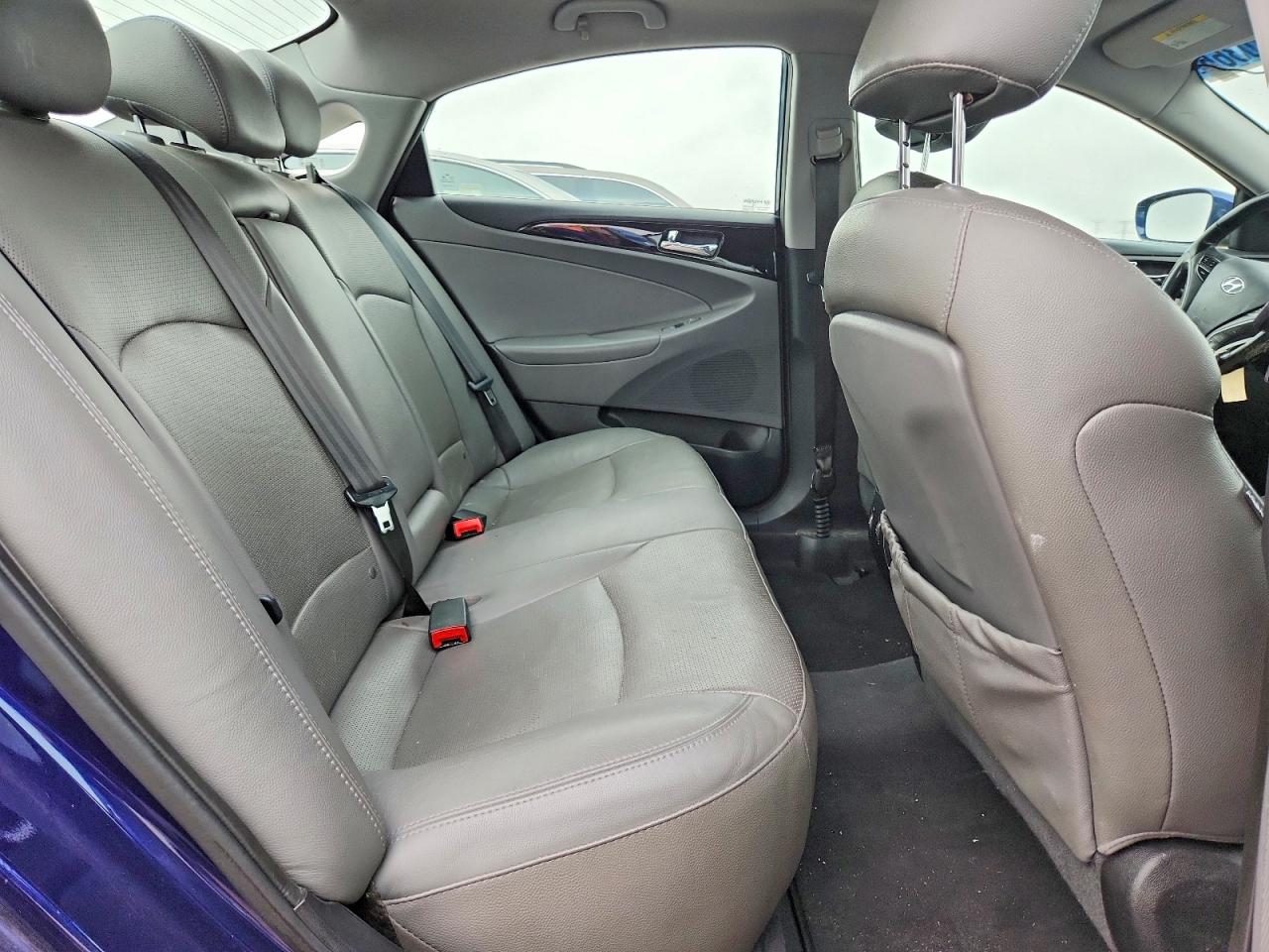 5NPEC4AC0EH852680 · 2014 HYUNDAI SONATA · 10/13