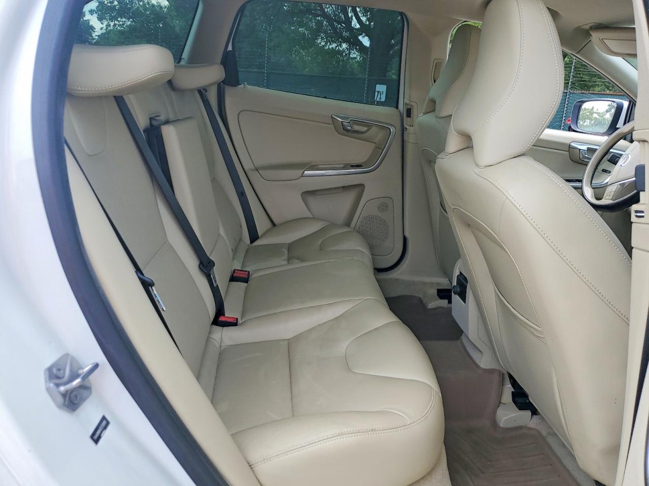 YV449MDK0F2709161 · 2015 VOLVO XC60 · 11/13