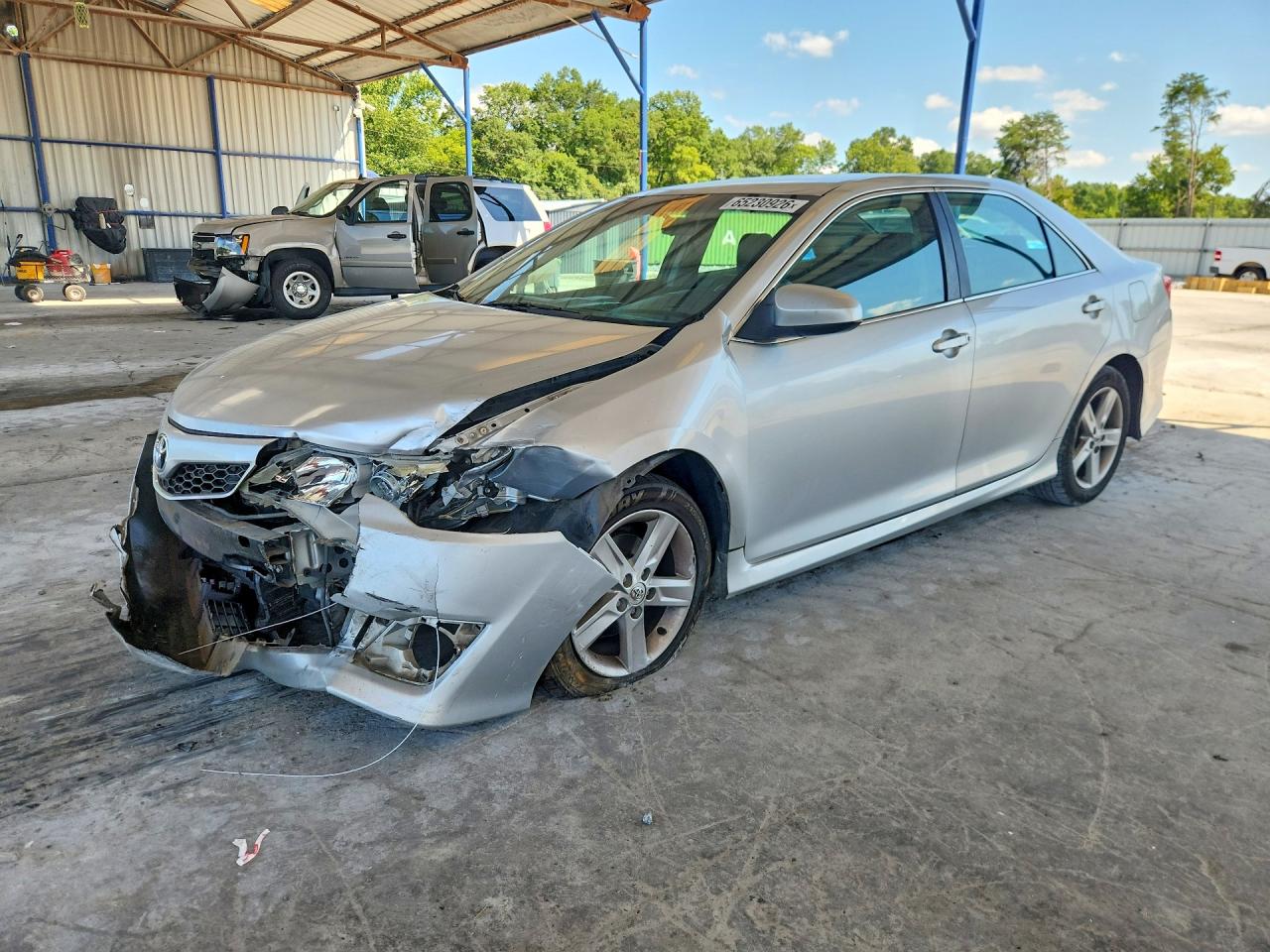 4T1BF1FK3DU250462 · 2013 TOYOTA CAMRY