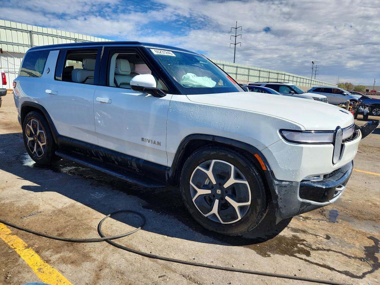 7PDSGBBA9RN030029 · 2024 RIVIAN R1S · 4/13