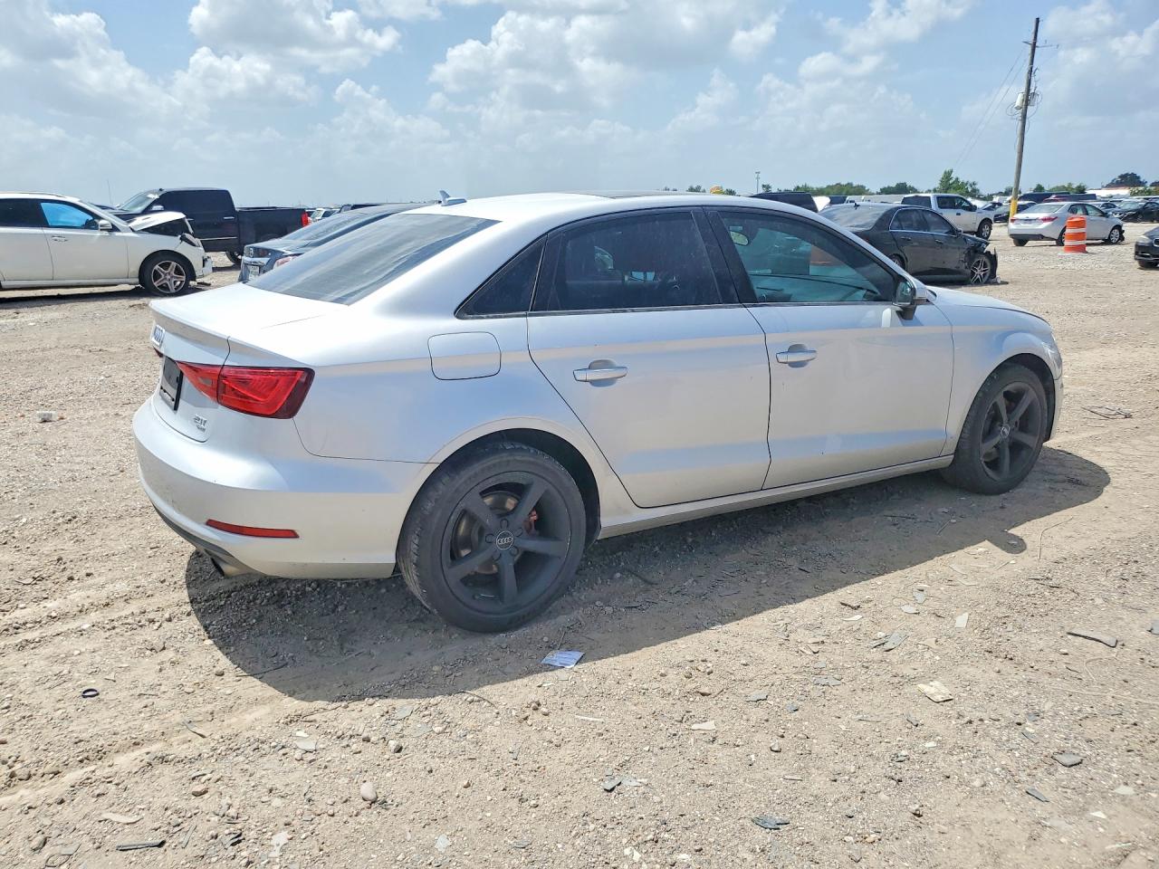 WAUBFGFF0F1001175 · 2015 AUDI A3 · 3/13
