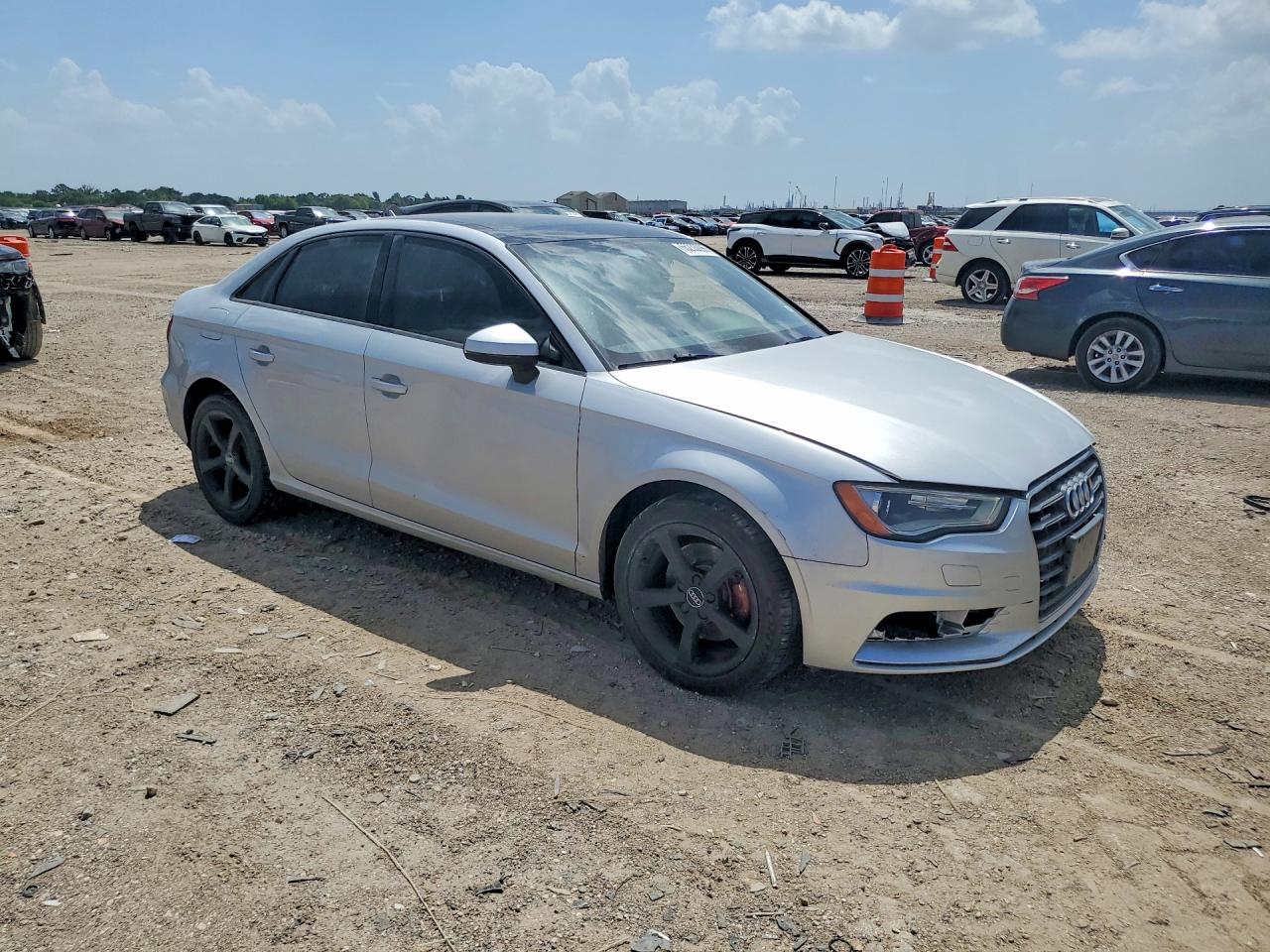 WAUBFGFF0F1001175 · 2015 AUDI A3 · 4/13