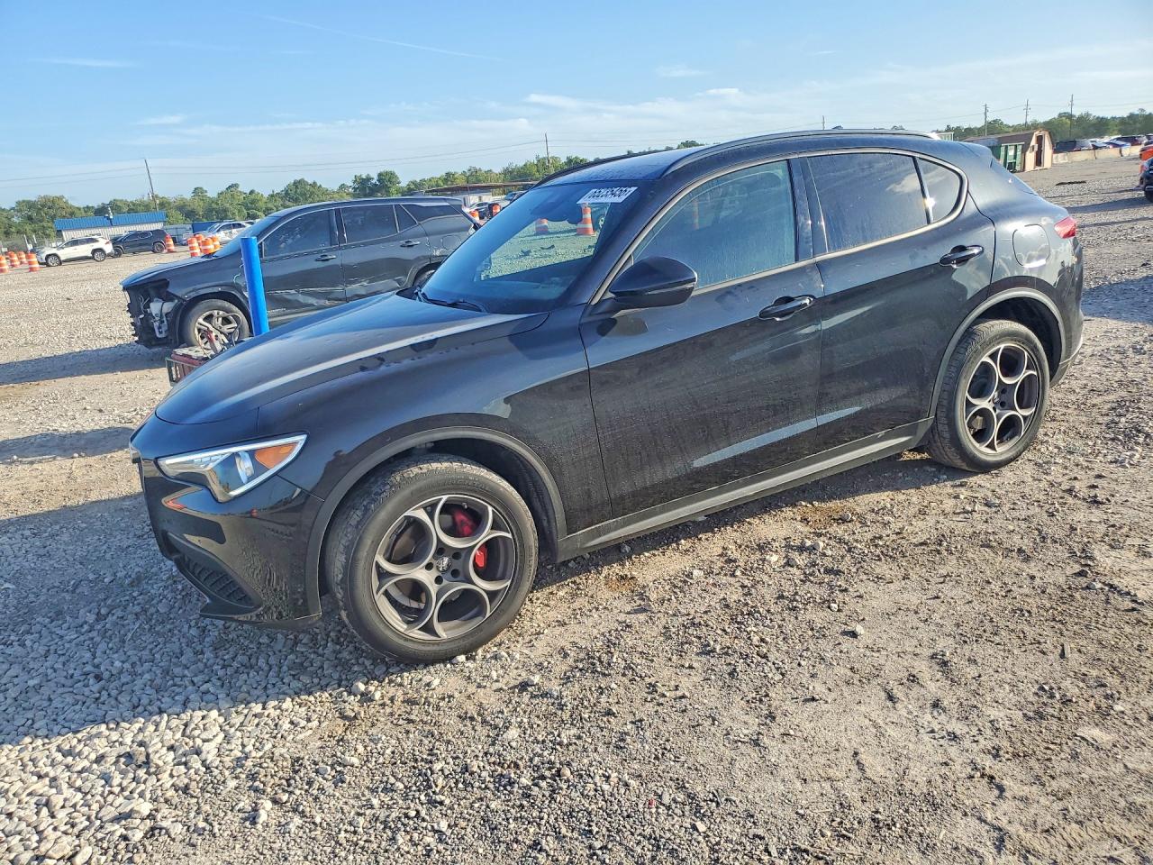 ZASPAJAN7P7D55042 · 2023 ALFA ROMEO STELVIO