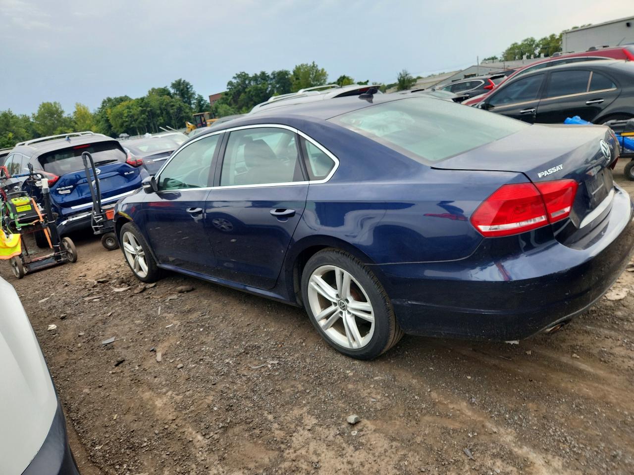 1VWBS7A31EC070842 · 2014 VOLKSWAGEN PASSAT · 2/12