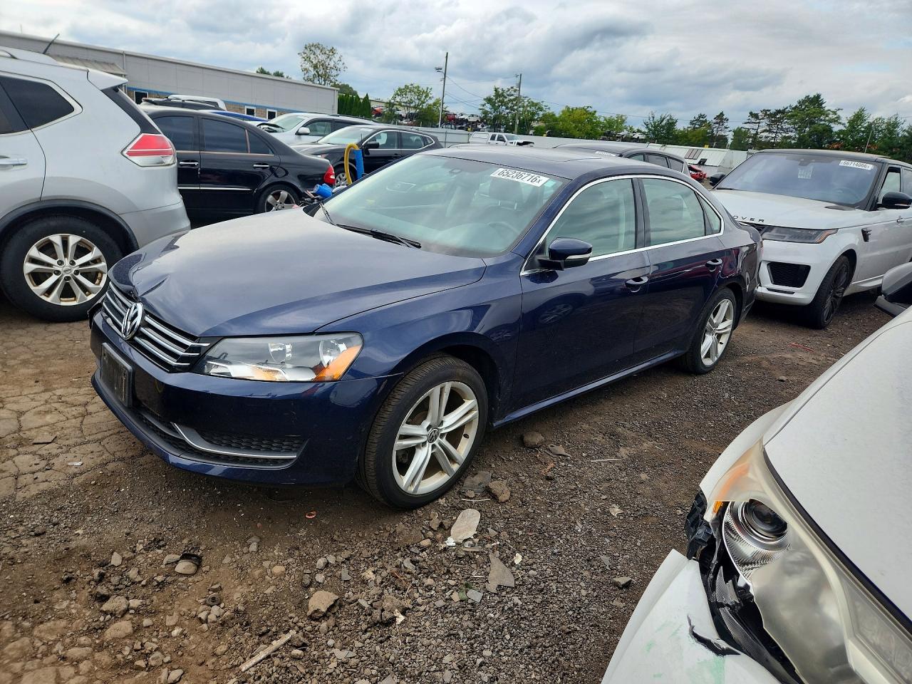 2014 VOLKSWAGEN PASSAT