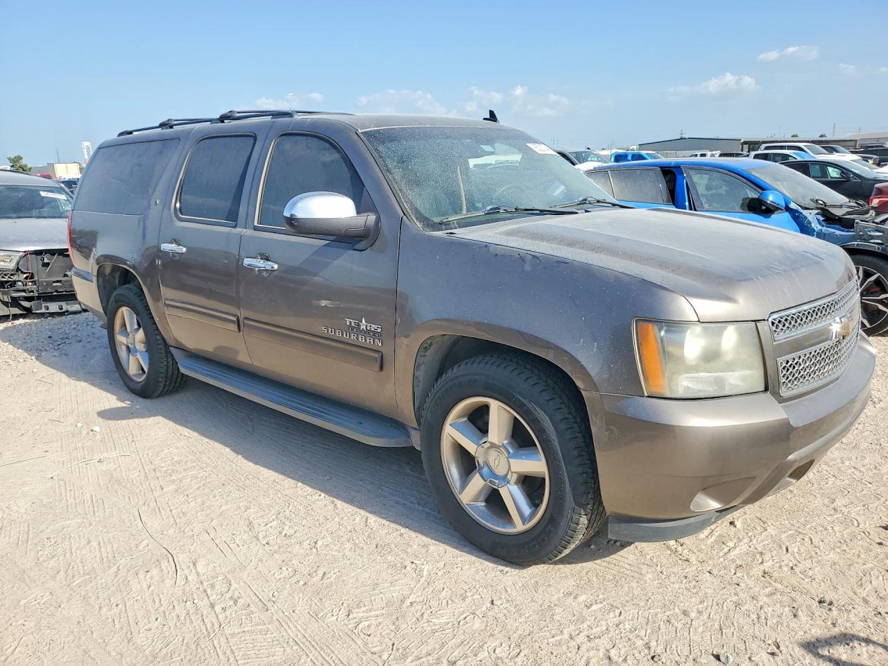 1GNSCJE07BR334398 · 2011 CHEVROLET SUBURBAN · 4/13