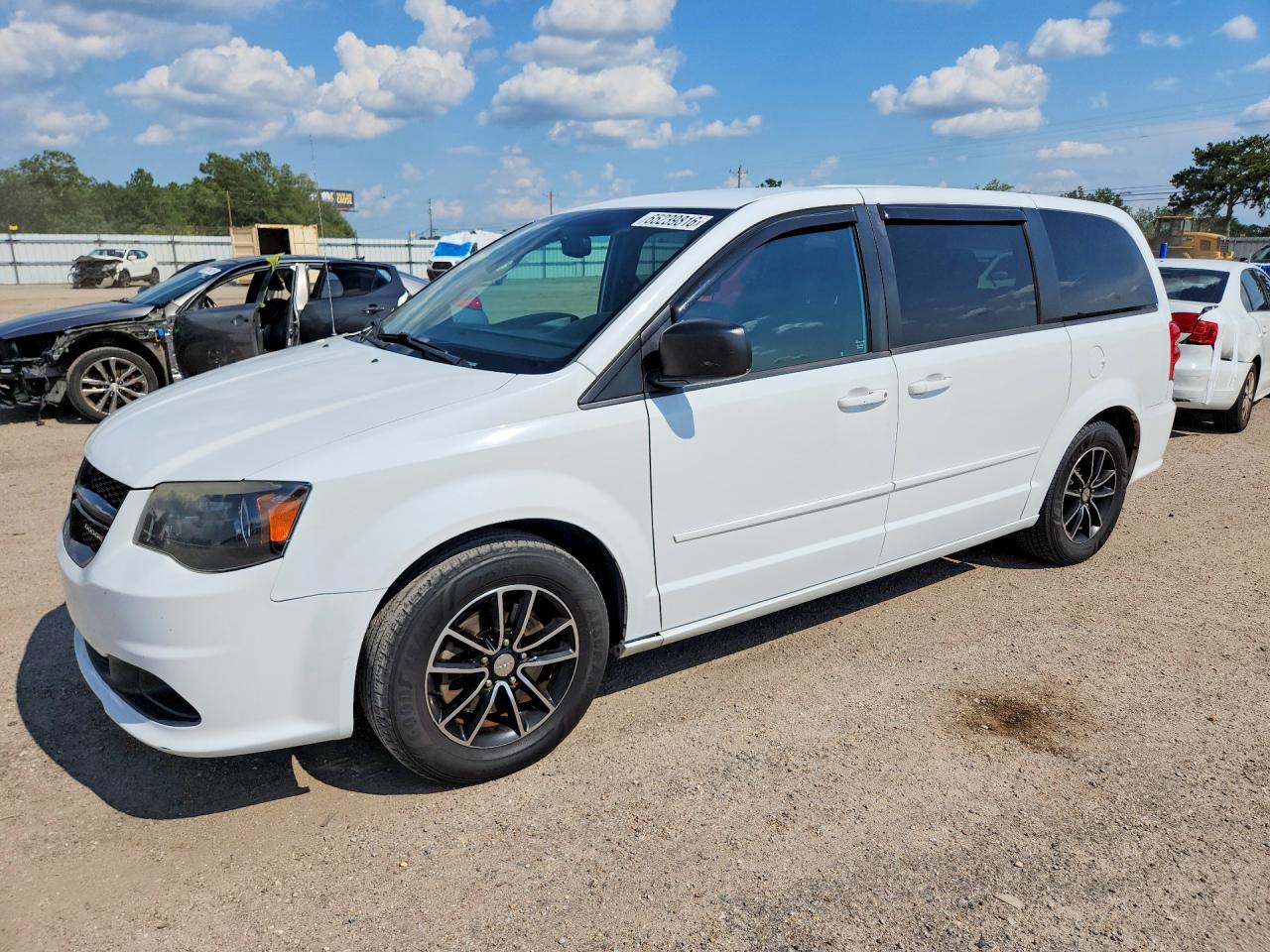 2C4RDGBGXFR683354 · 2015 DODGE GRAND CARAVAN