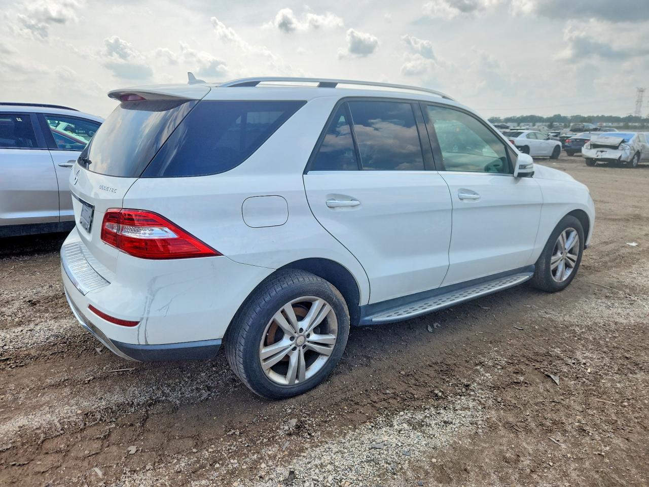 4JGDA2EB9EA356934 · 2014 MERCEDES-BENZ ML · 3/13