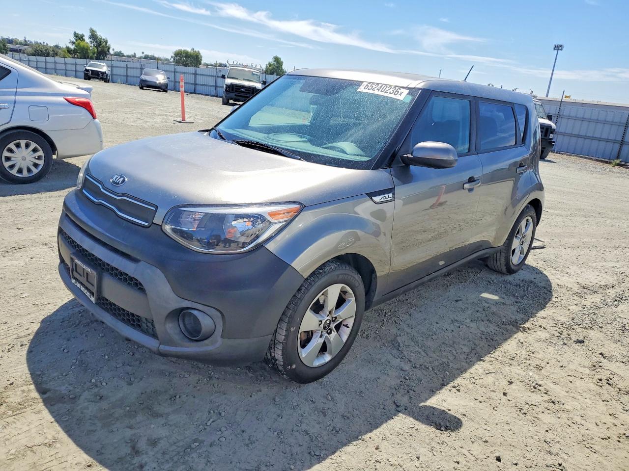 KNDJN2A2XJ7613754 · 2018 KIA SOUL