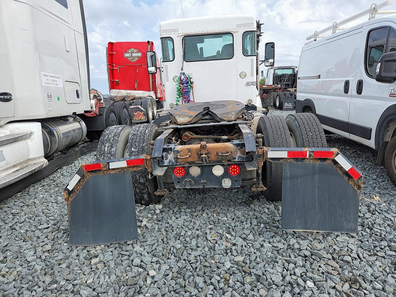 2XKHAJ8X9GM497042 · 2016 KENWORTH CONSTRUCTION · 6/12