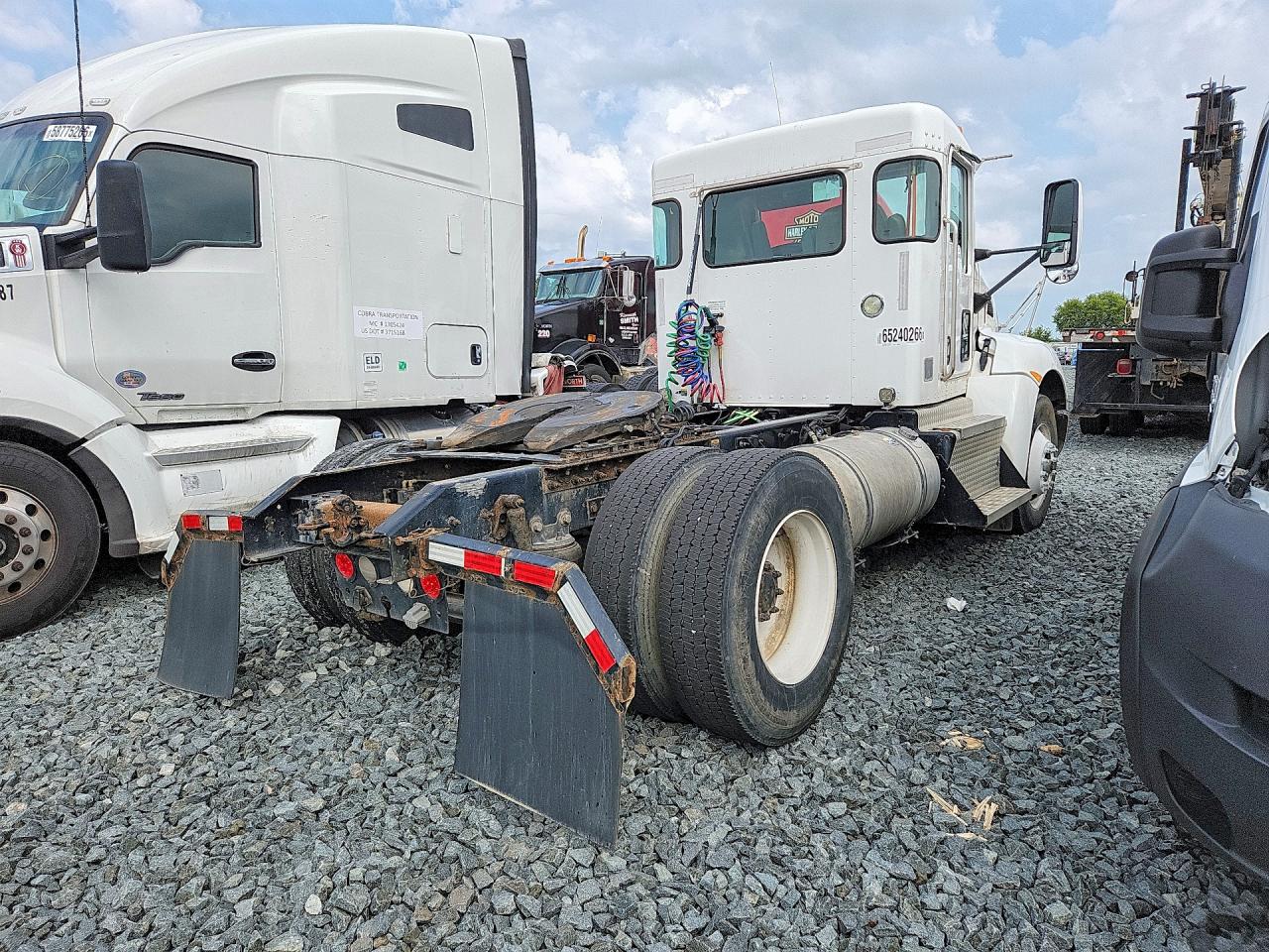 2XKHAJ8X9GM497042 · 2016 KENWORTH CONSTRUCTION · 3/12