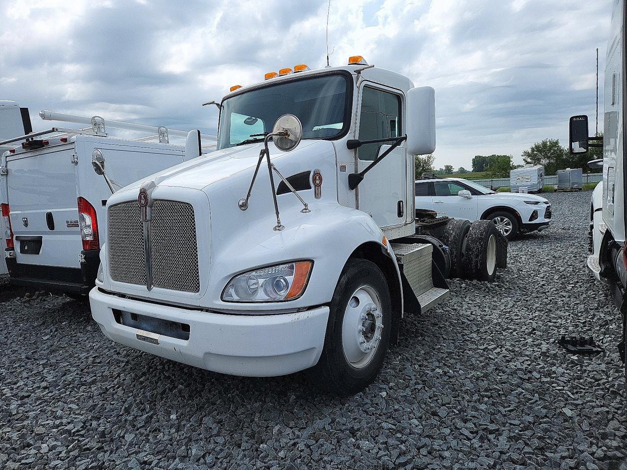2XKHAJ8X9GM497042 · 2016 KENWORTH CONSTRUCTION