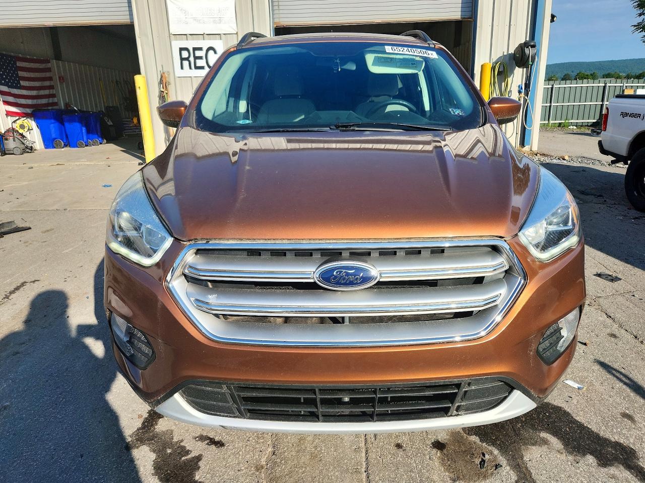 1FMCU9GD2HUC17662 · 2017 FORD ESCAPE · 5/13