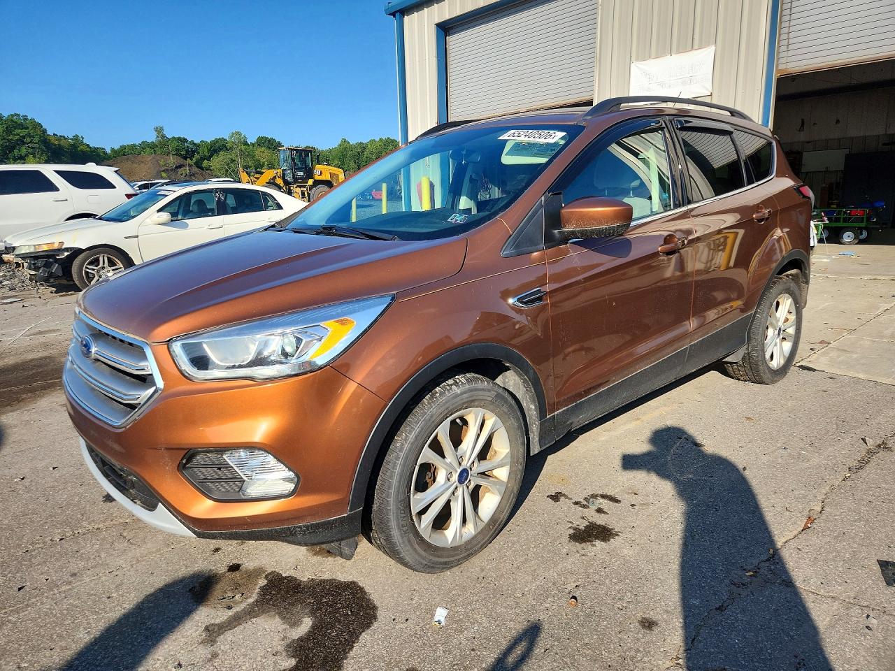 1FMCU9GD2HUC17662 · 2017 FORD ESCAPE