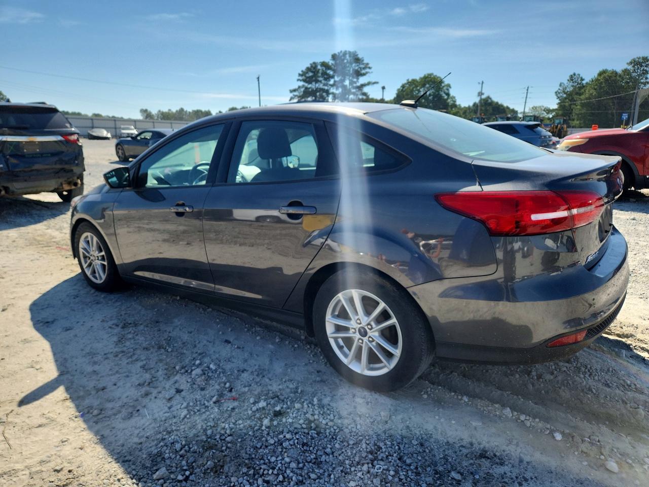 1FADP3F20GL261974 · 2016 FORD FOCUS · 2/12
