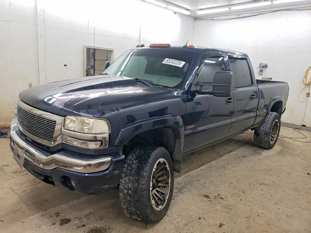 2005 GMC SIERRA