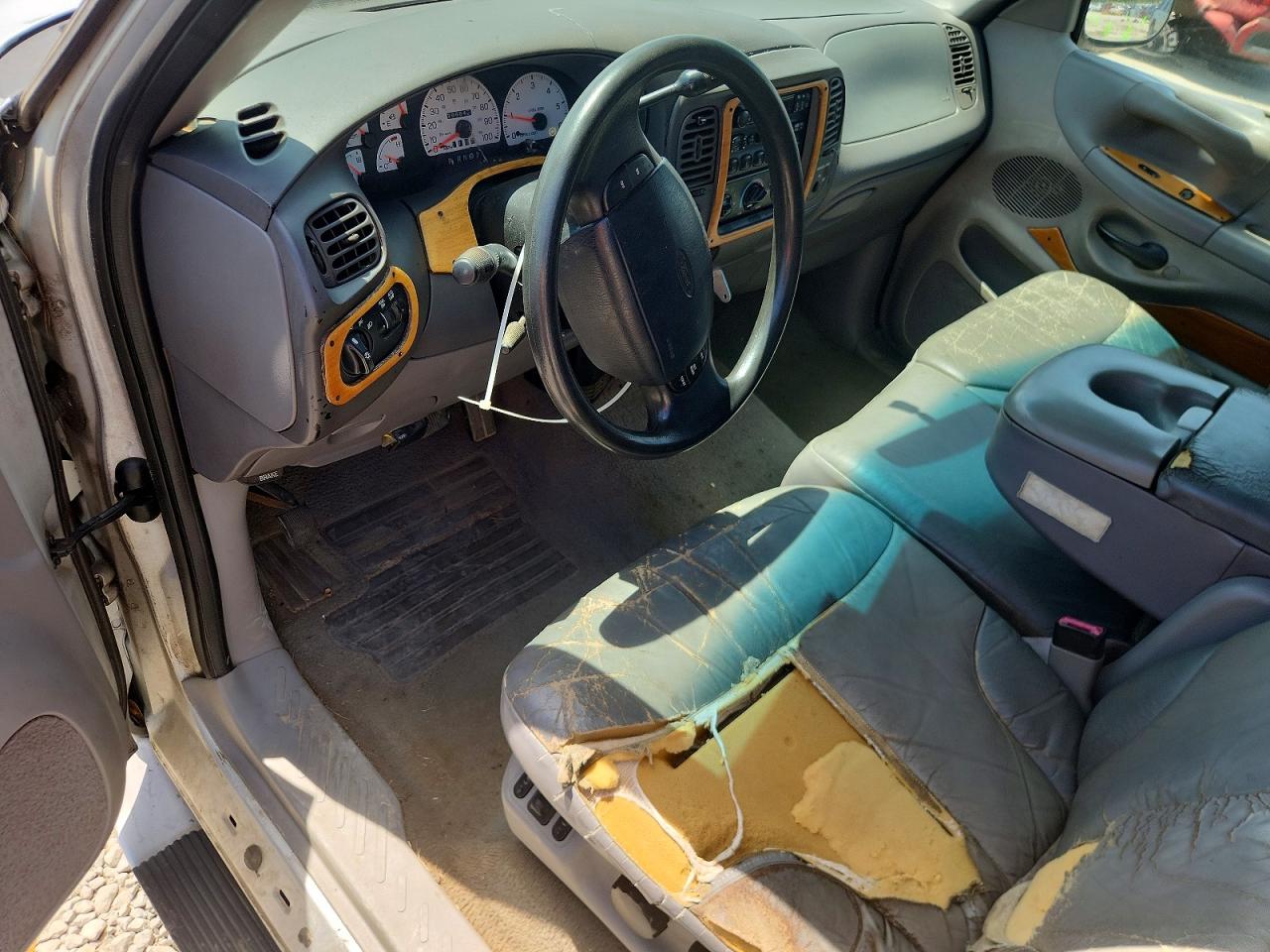 2FTRX07L5WCA92470 · 1998 FORD F150 · 8/12