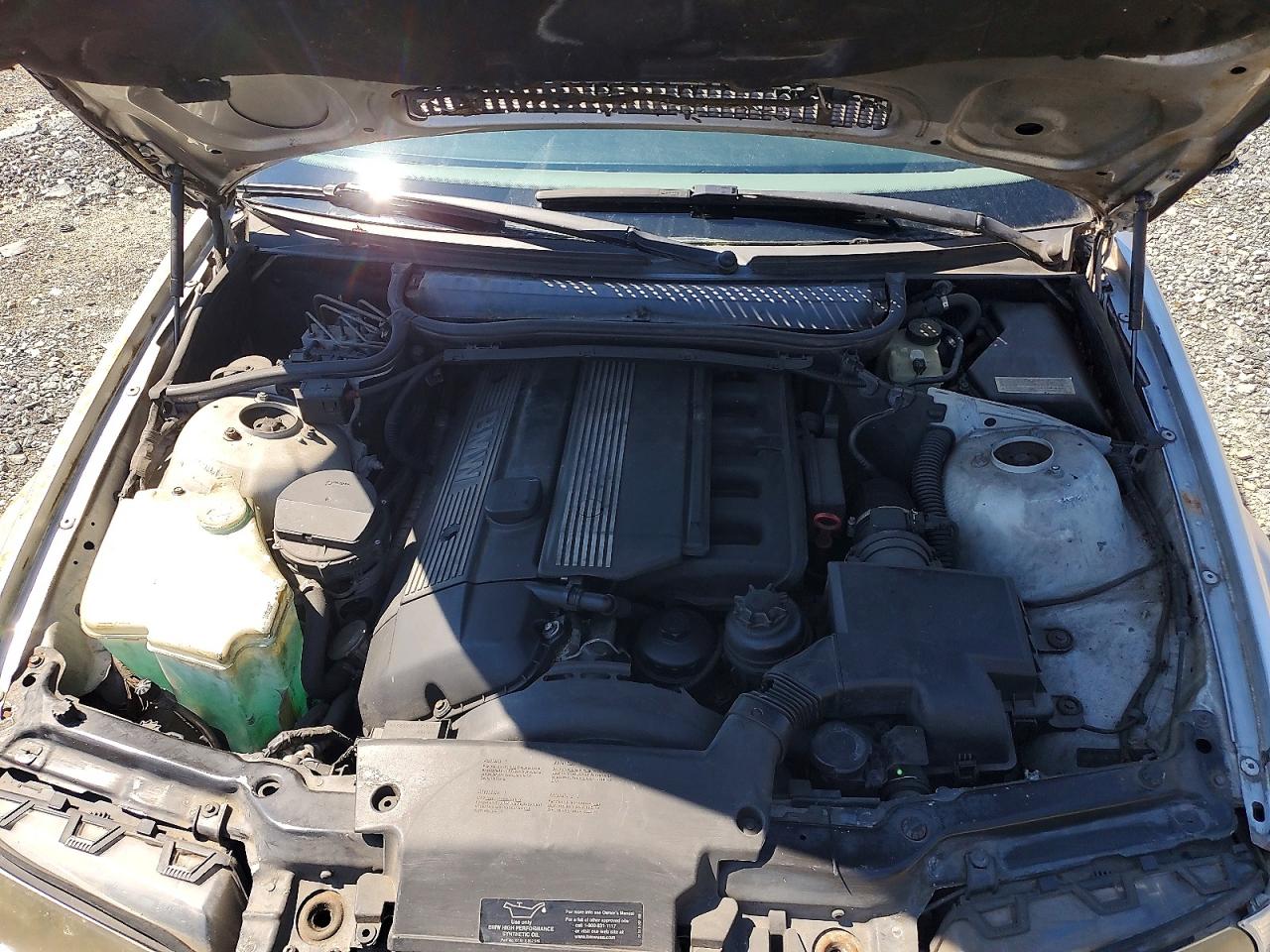 WBABM3340YJN80981 · 2000 BMW 323 · 11/12