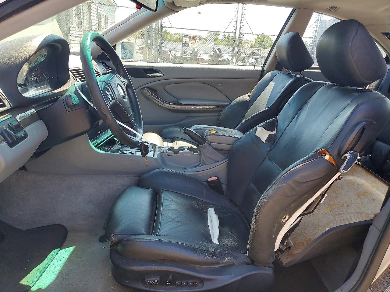 WBABM3340YJN80981 · 2000 BMW 323 · 7/12