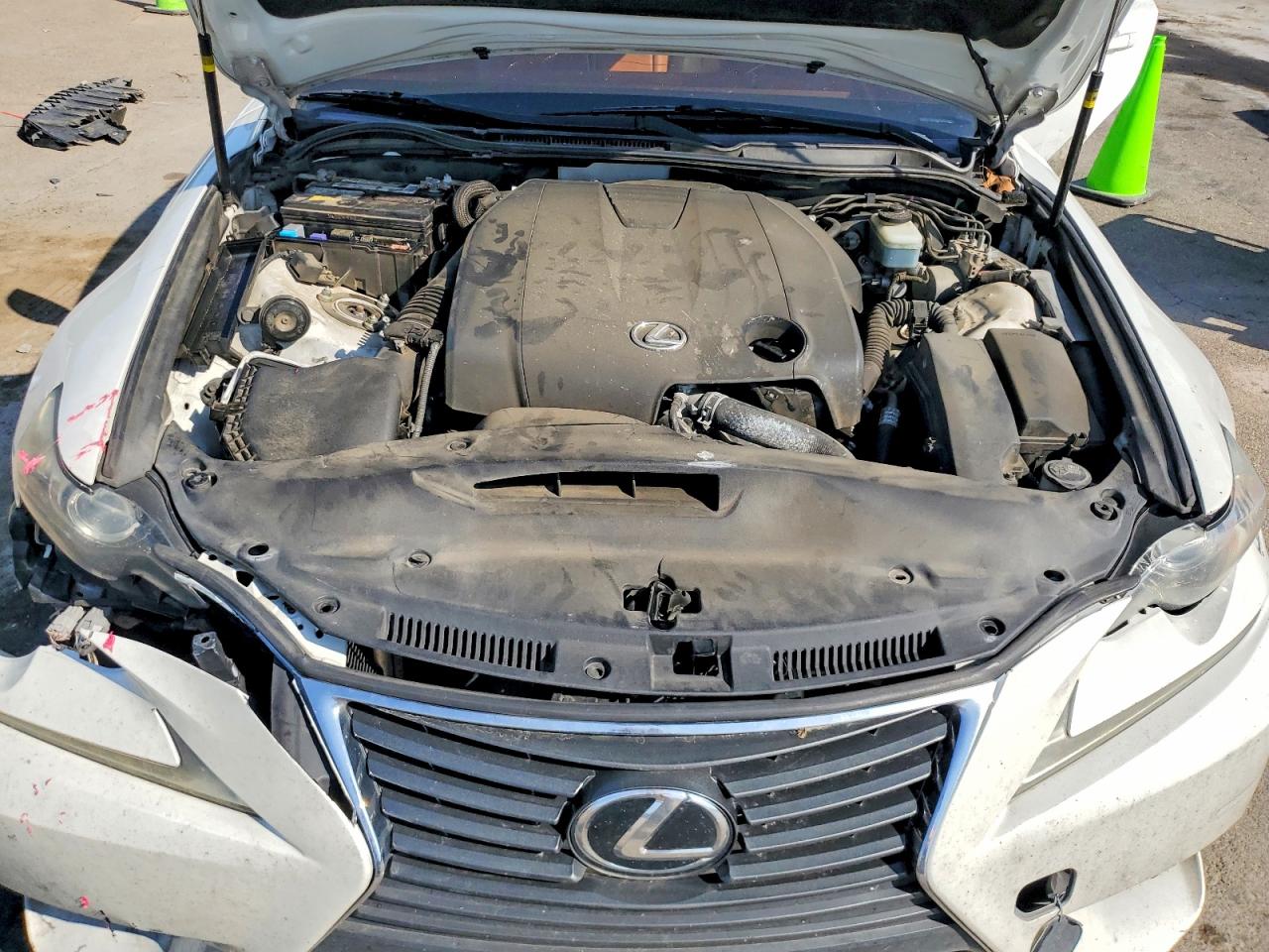 JTHBF1D25F5080947 · 2015 LEXUS IS · 11/12