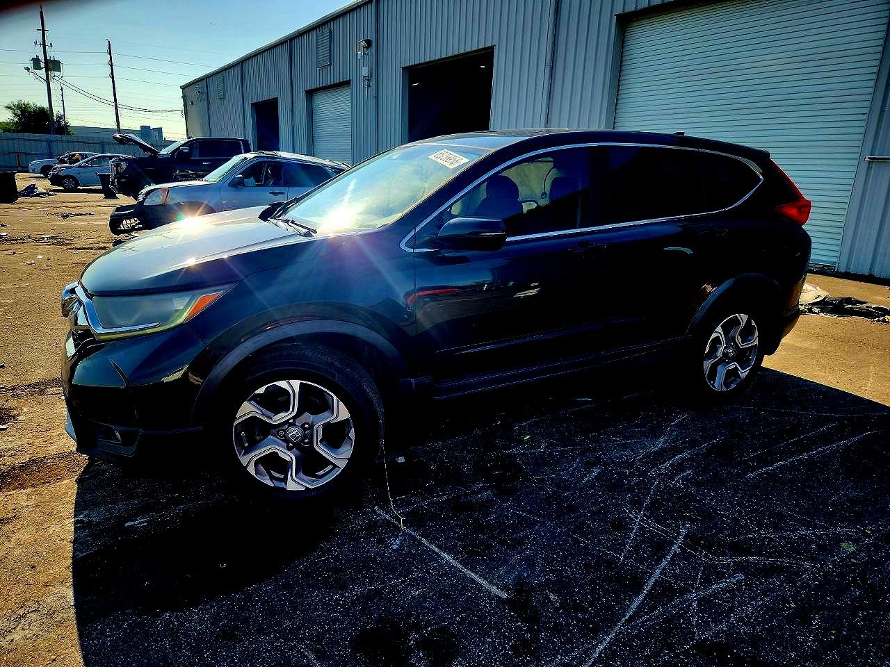 5J6RW2H51HL056681 · 2017 HONDA CR-V