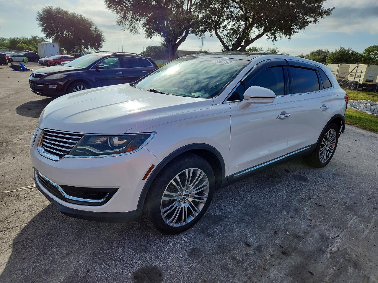 2LMPJ6LR3JBL29090 · 2018 LINCOLN MKX