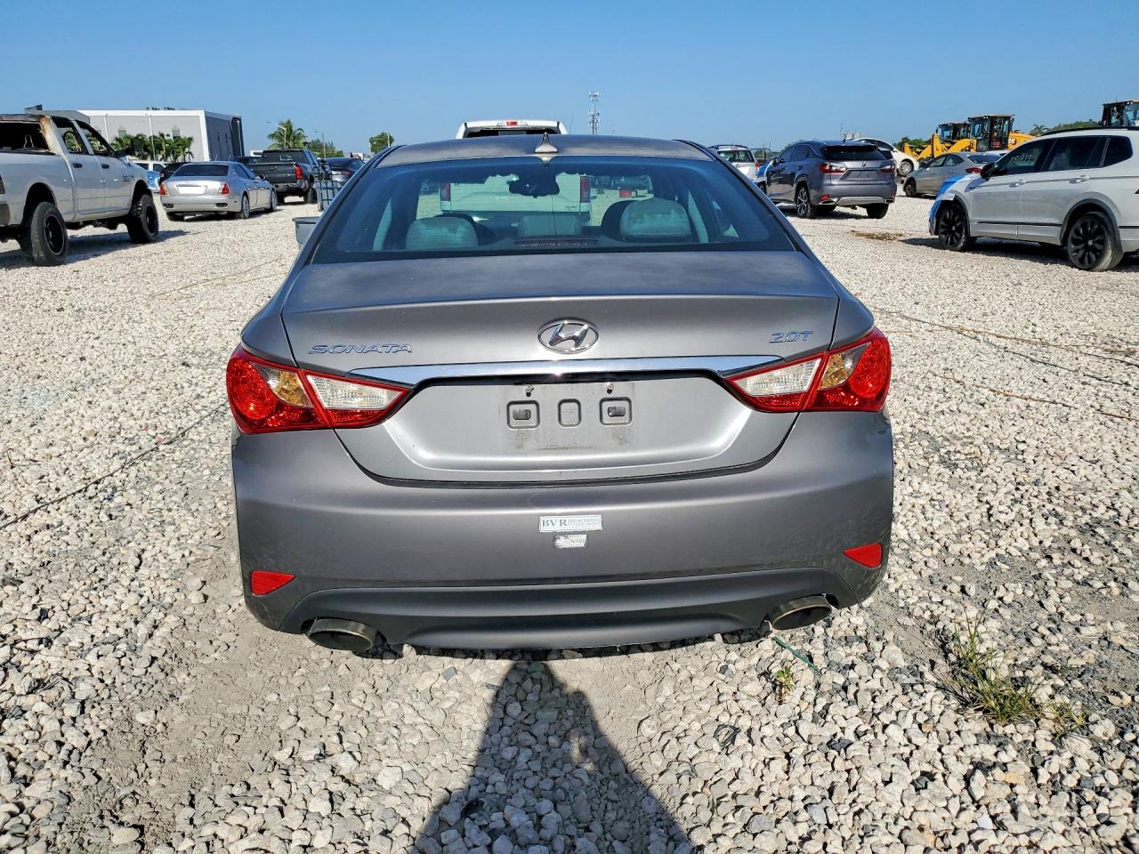 5NPEC4AB2EH872825 · 2014 HYUNDAI SONATA · 6/13